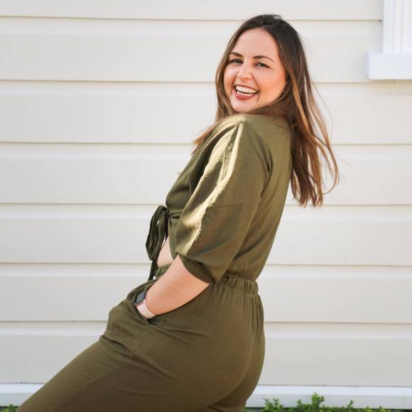 Meet your Posher, Brooke - Picture 1 of 1